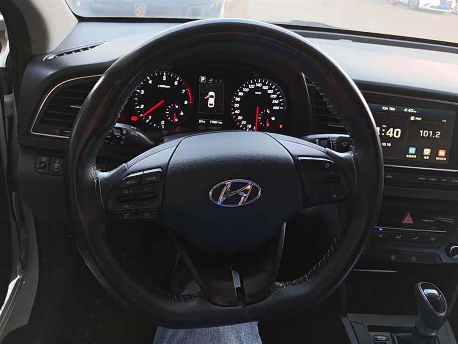 Hyundai Lead