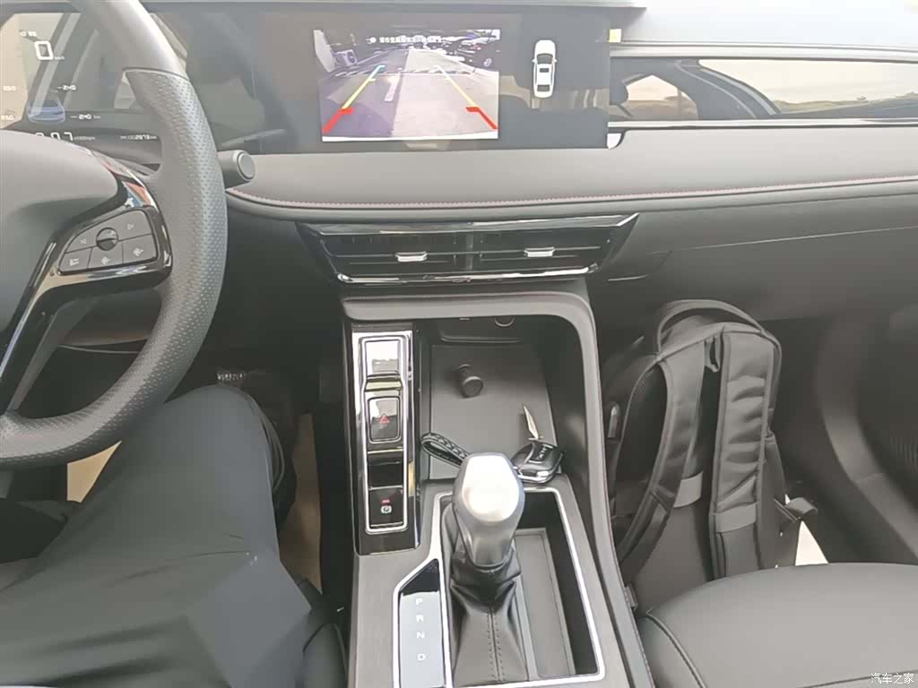 Roewe i5, 2025 14