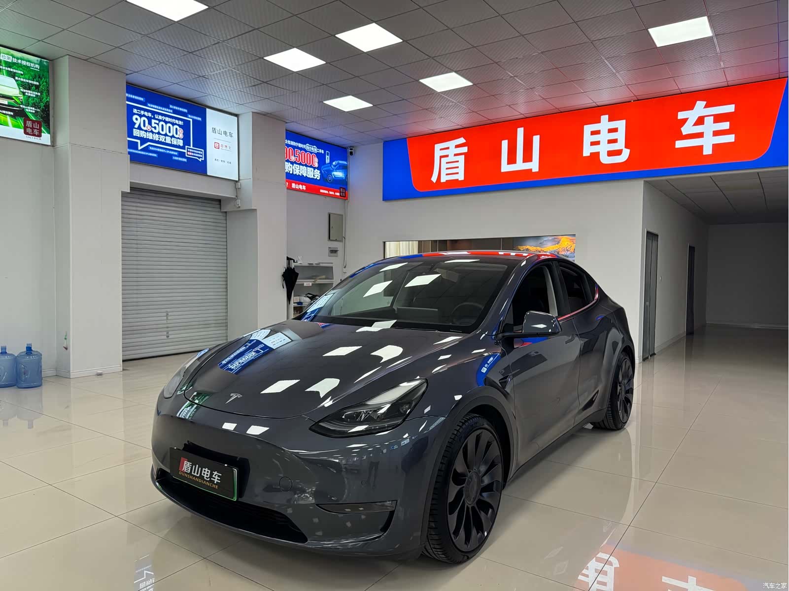 Tesla Model Y, 2022 1