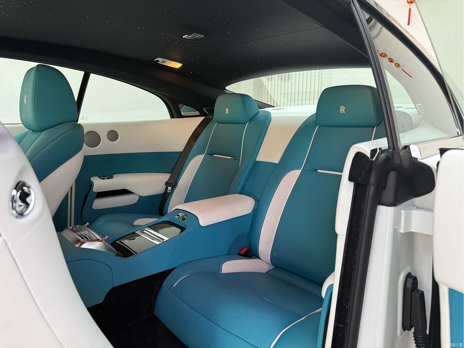 Rolls-Royce Wraith, 2019 10