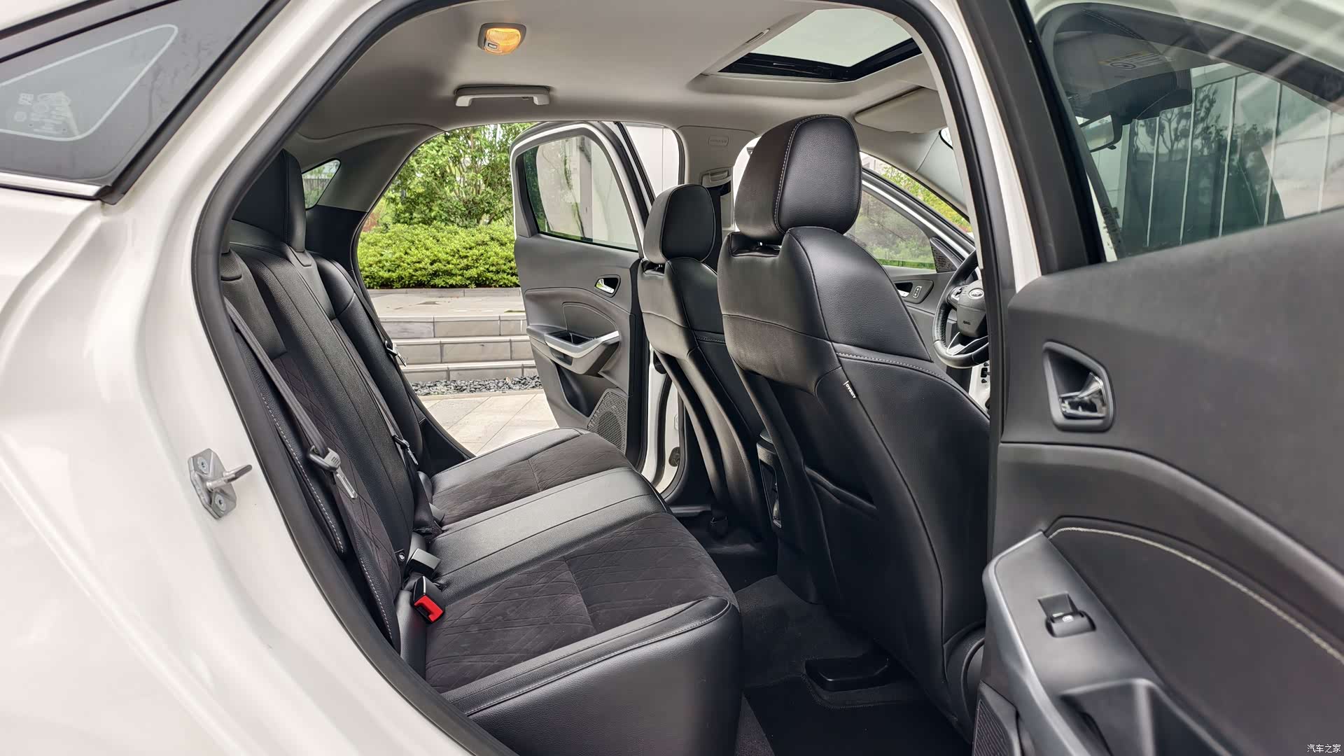 Ford V, 2020 32