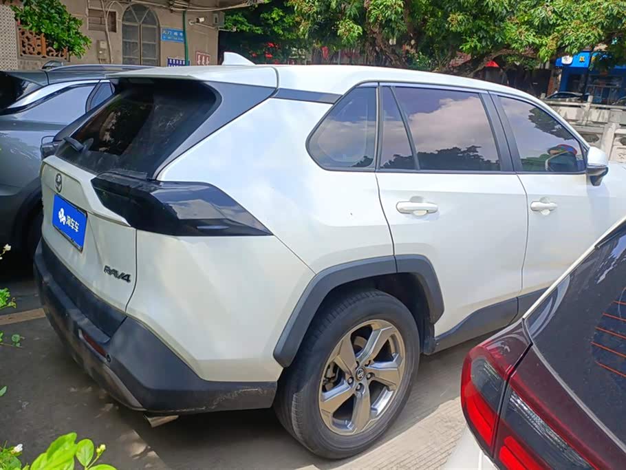 Toyota RAV4 Rongfang
