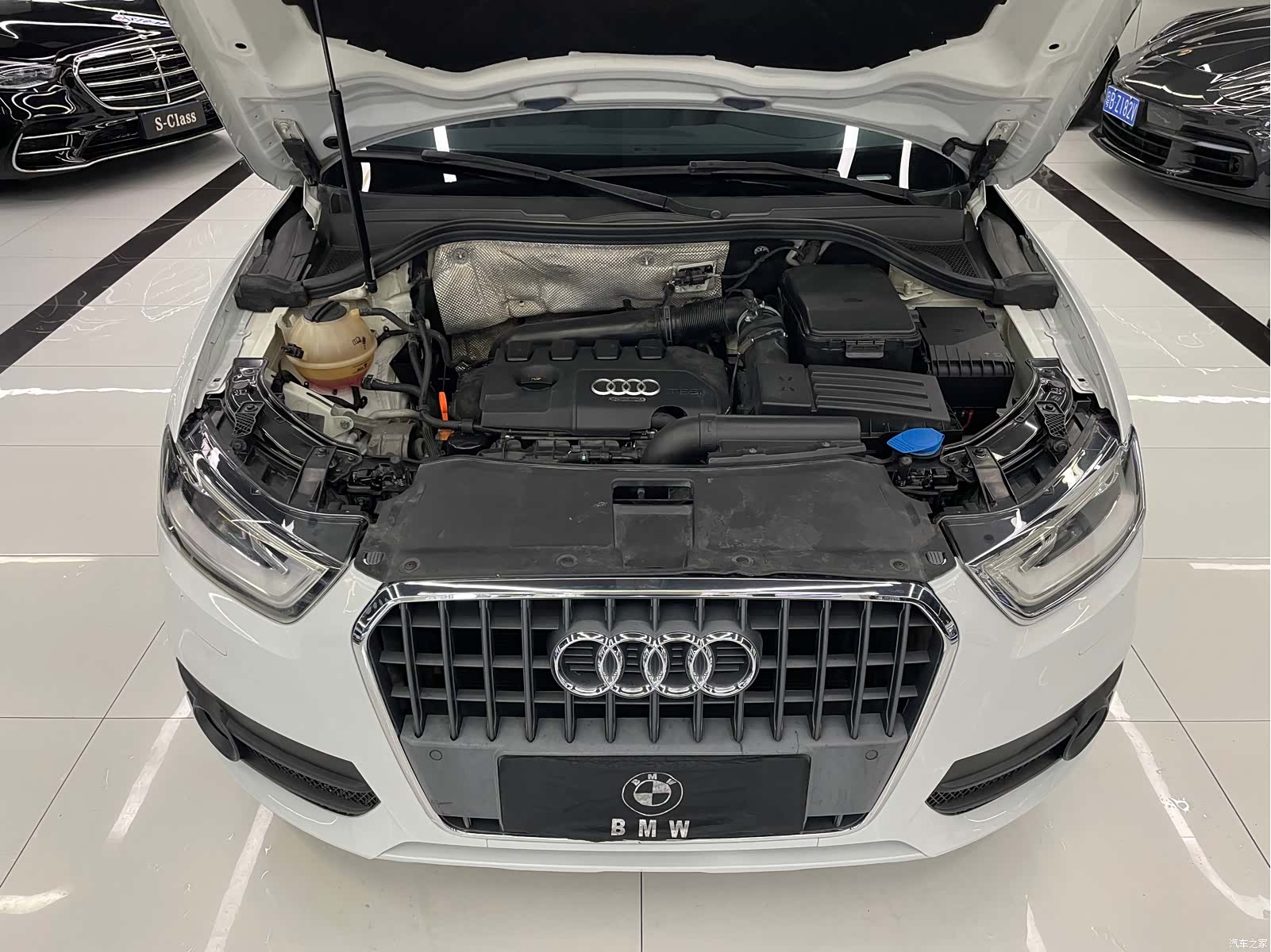 Audi Q3, 2014 25