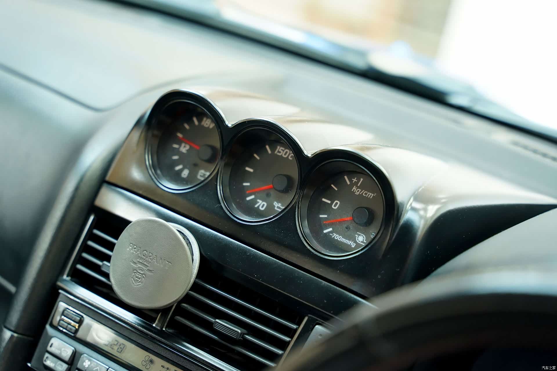 Nissan R34, 2000 19