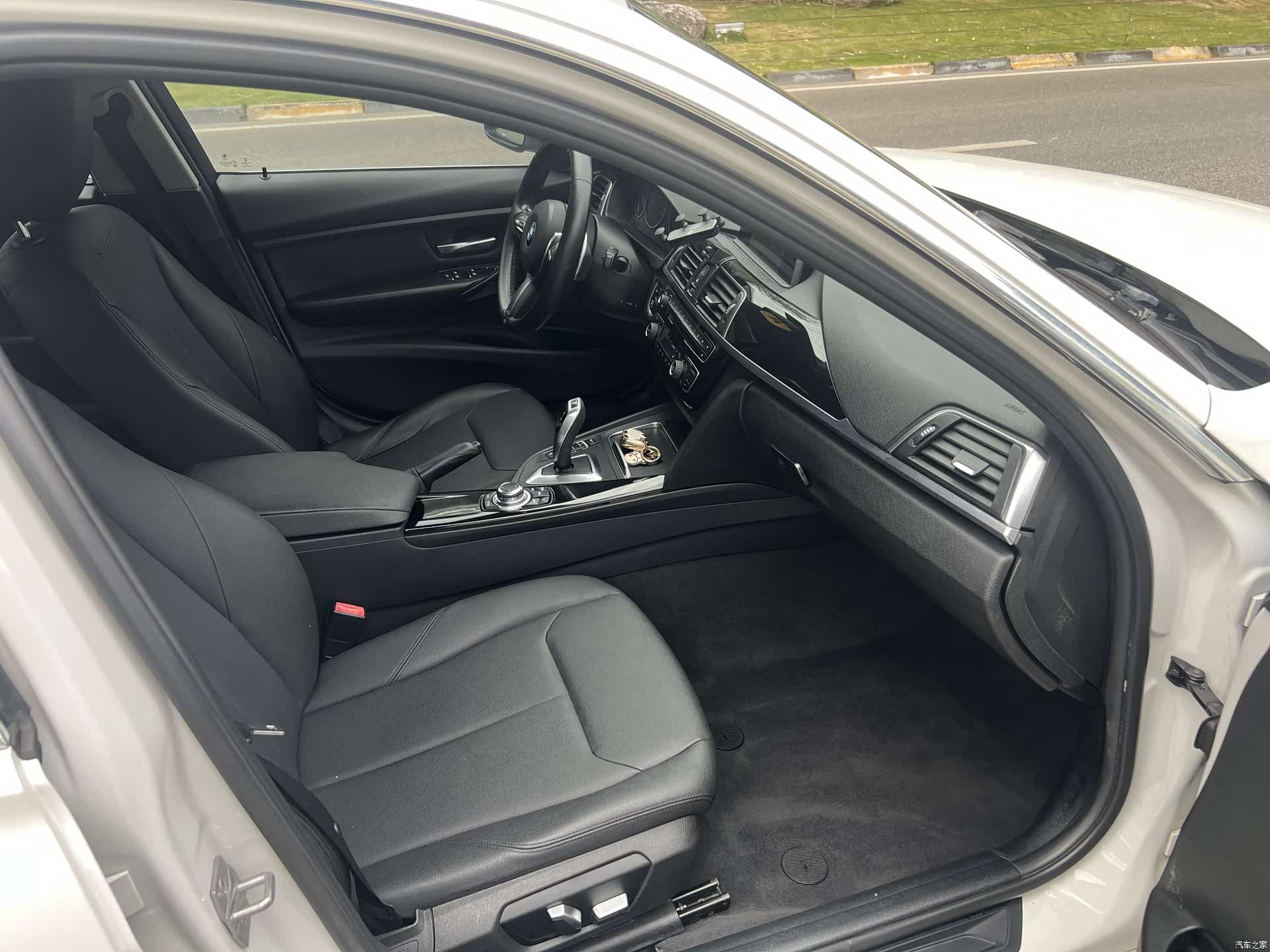 BMW 3 Series, 2016 10