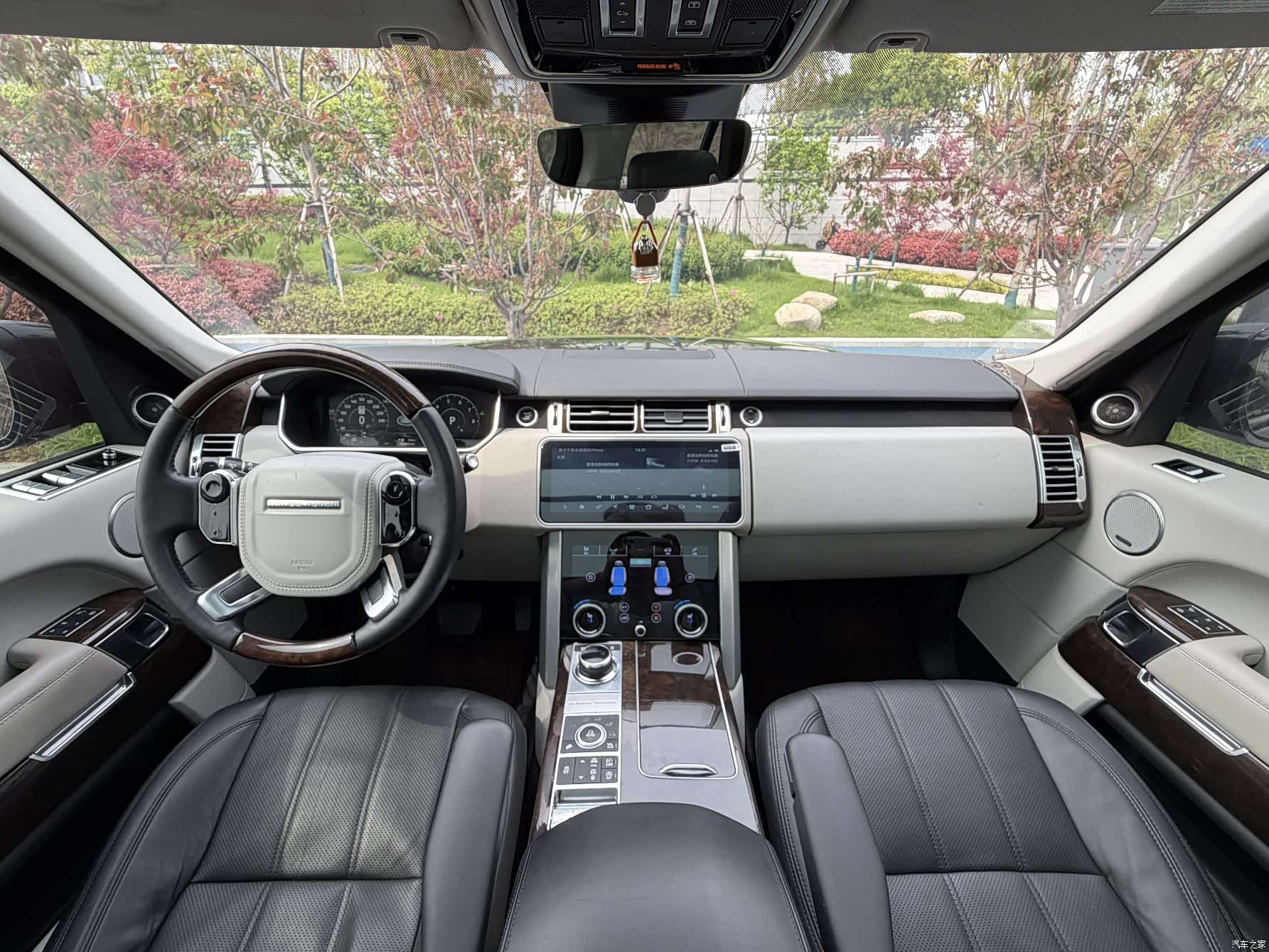 Land Rover Range Rover, 2018 все фото