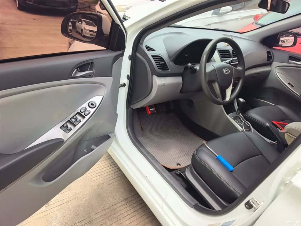 Hyundai GLS, 2017 16