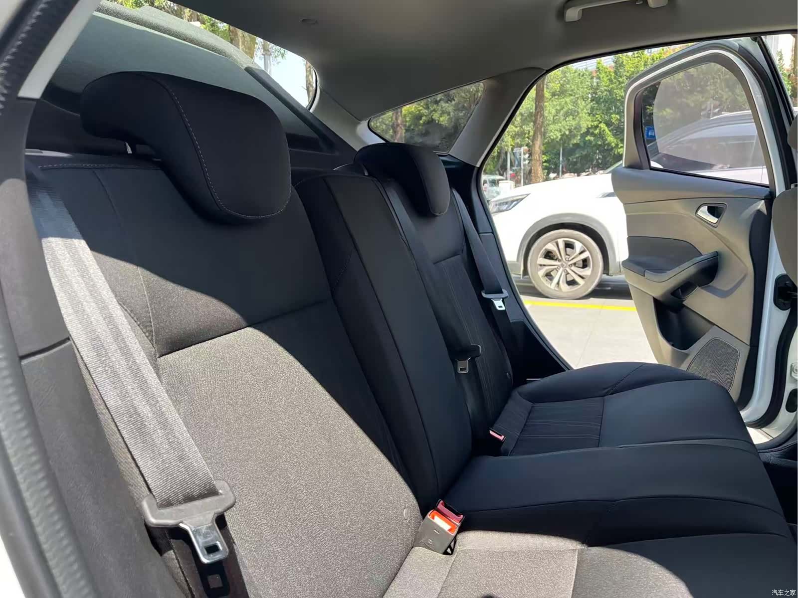 Ford Focus, 2019 23