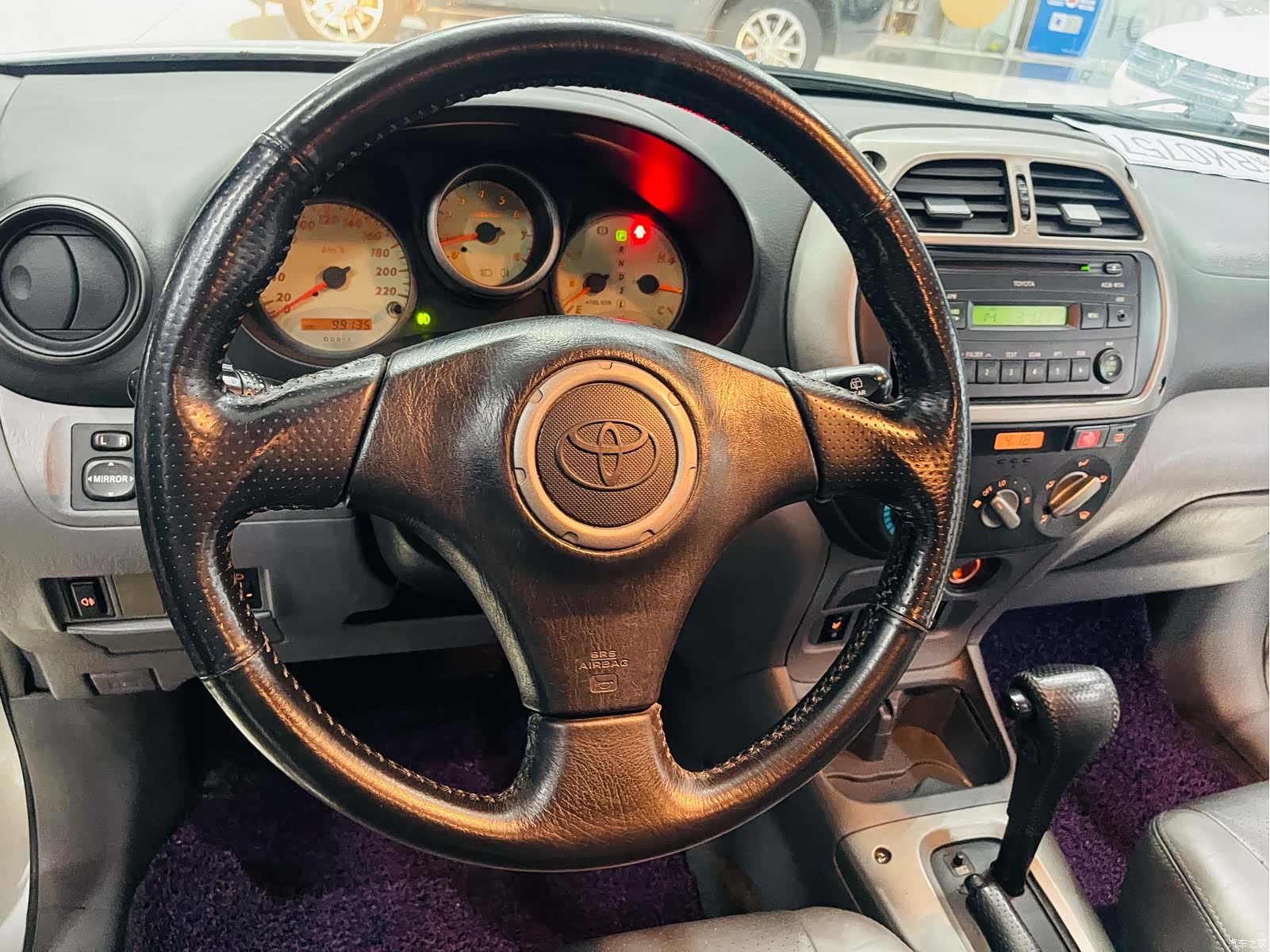 Toyota RAV4, 2004 10