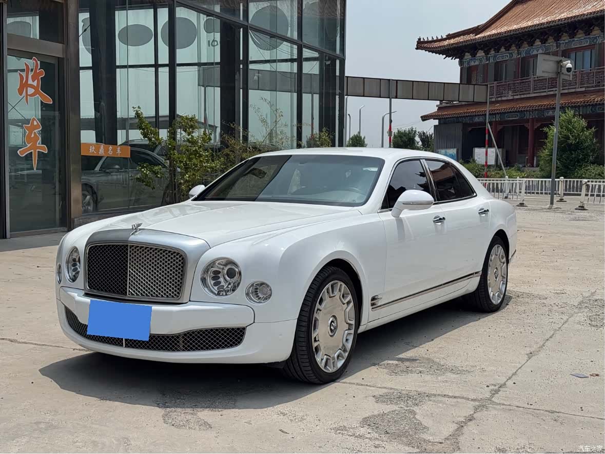 Bentley Mulsanne, 2011 3