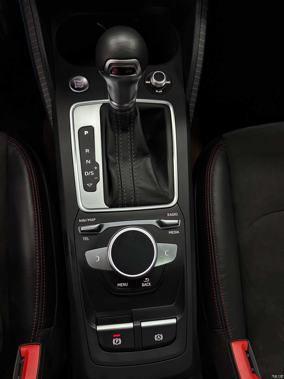 Audi Q2L, 2022 14