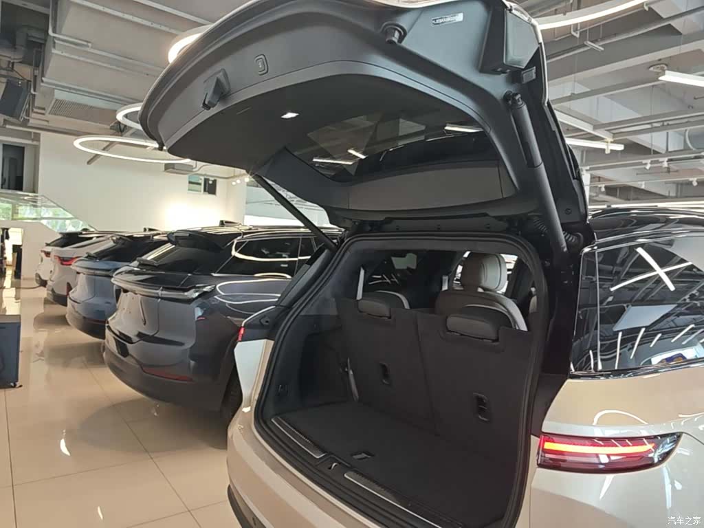 NIO ES8, 2024 19