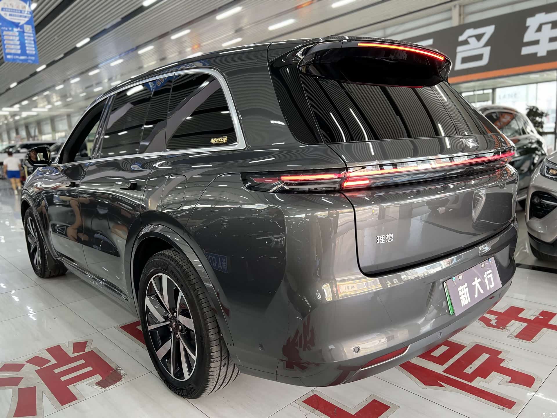 Li Auto L8, 2023 8