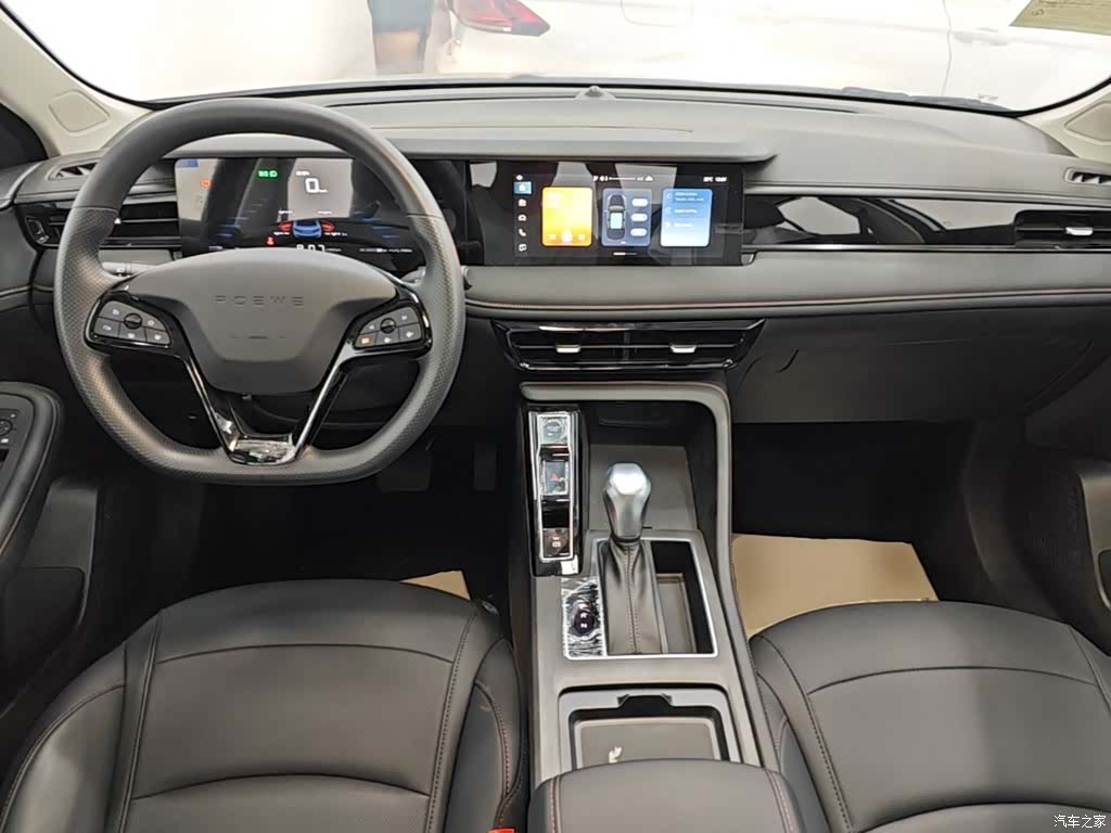 Roewe i5, 2025 10