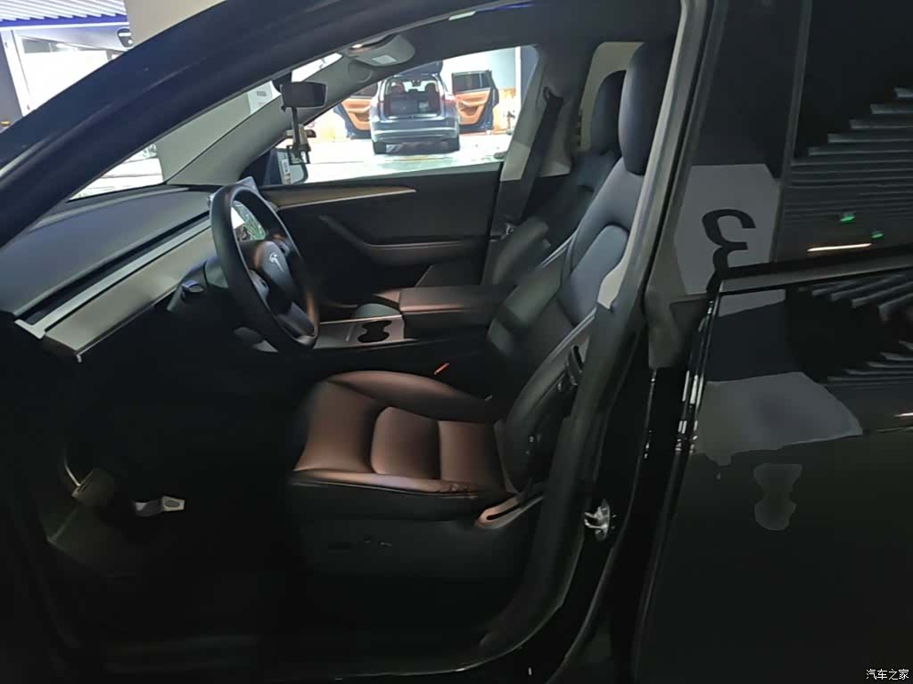 Tesla Model Y, 2021 15