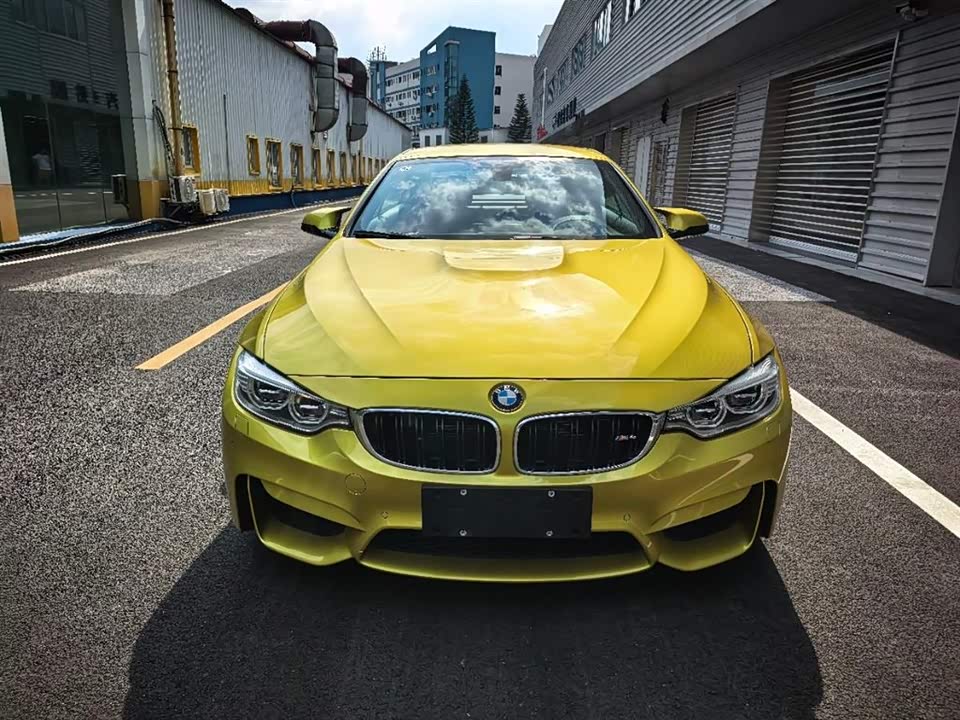 BMW M4