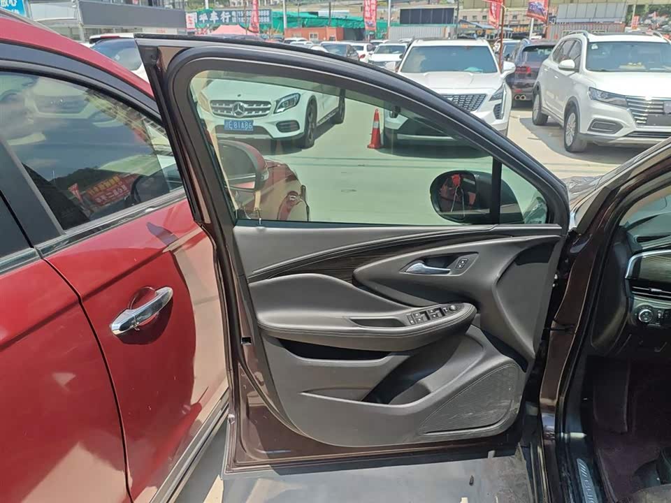 Buick Angkewei Plus Buick Angkewei Plus