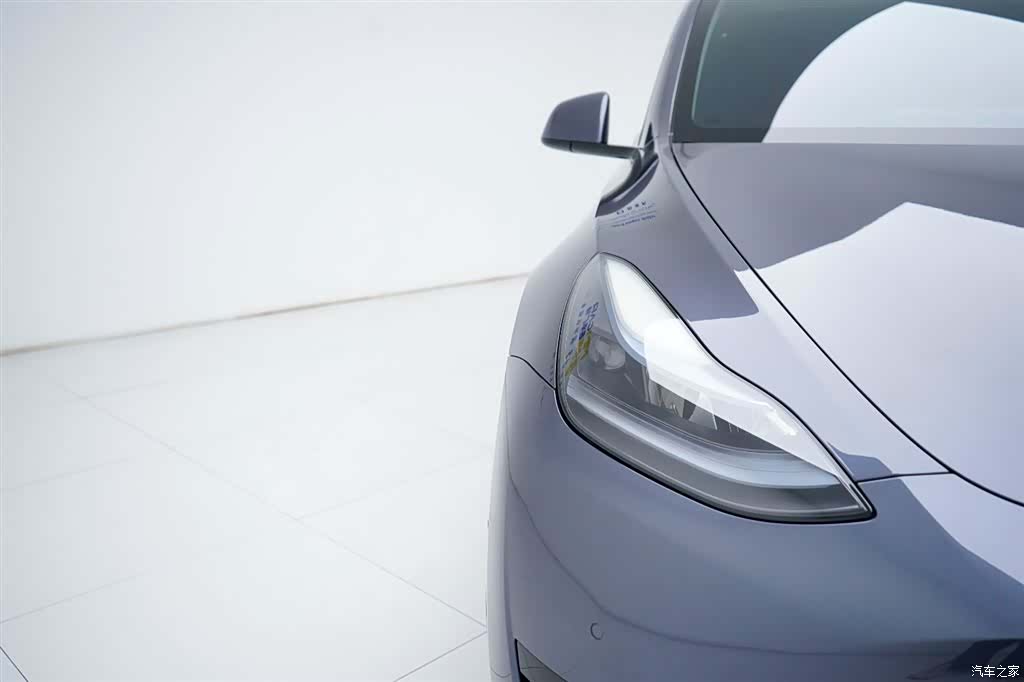 Tesla Model Y, 2022 16