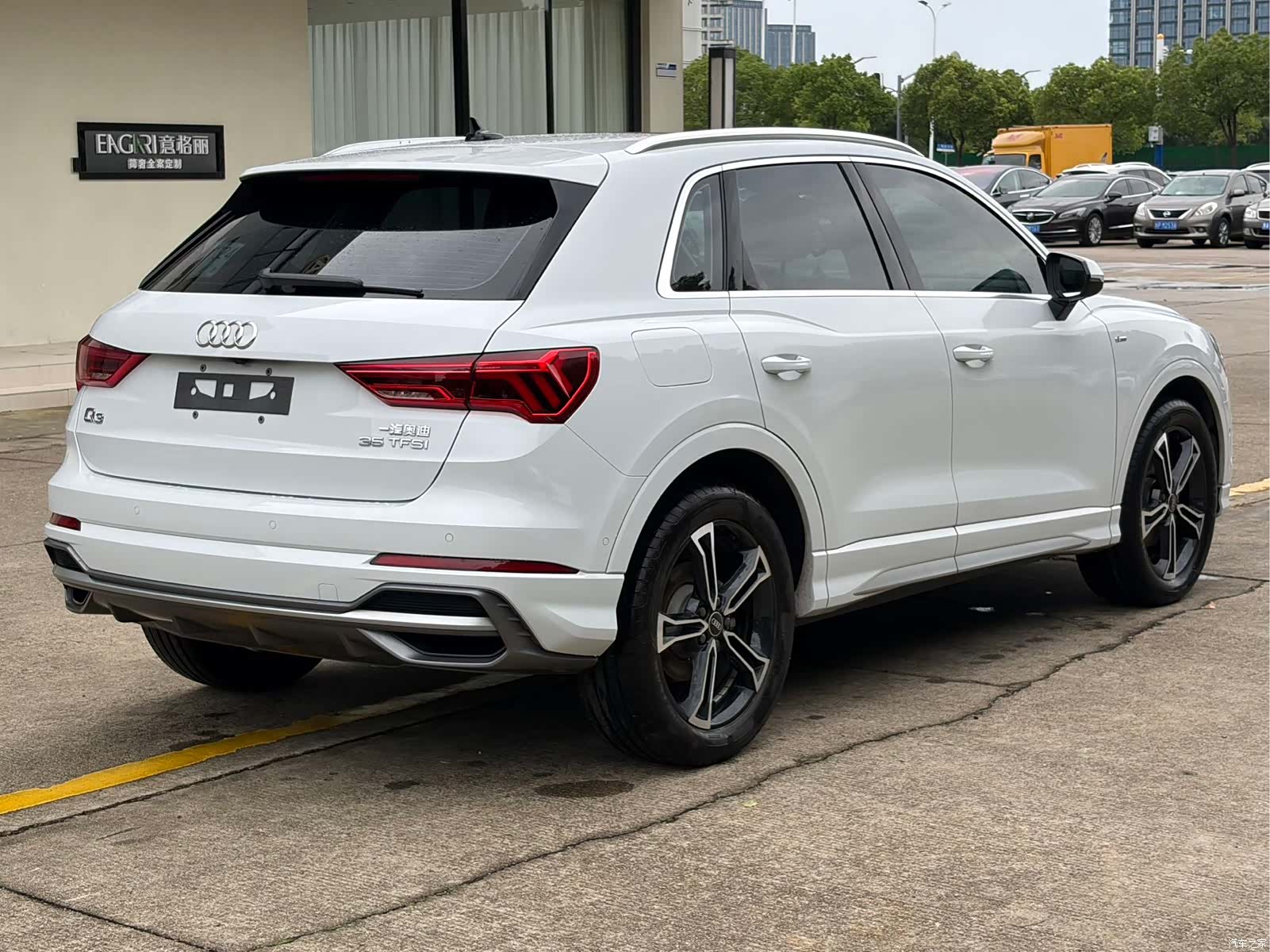 Audi Q3, 2022 4
