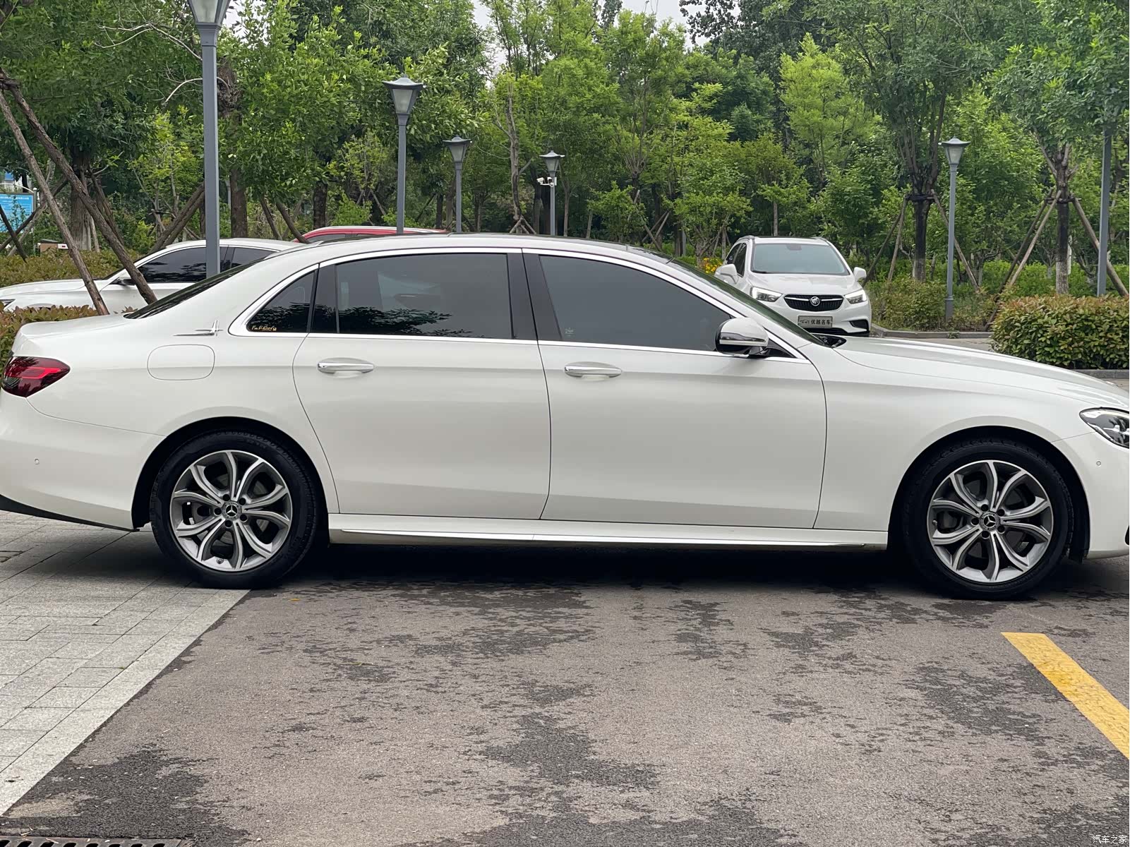 Mercedes-Benz E-Class, 2021 4