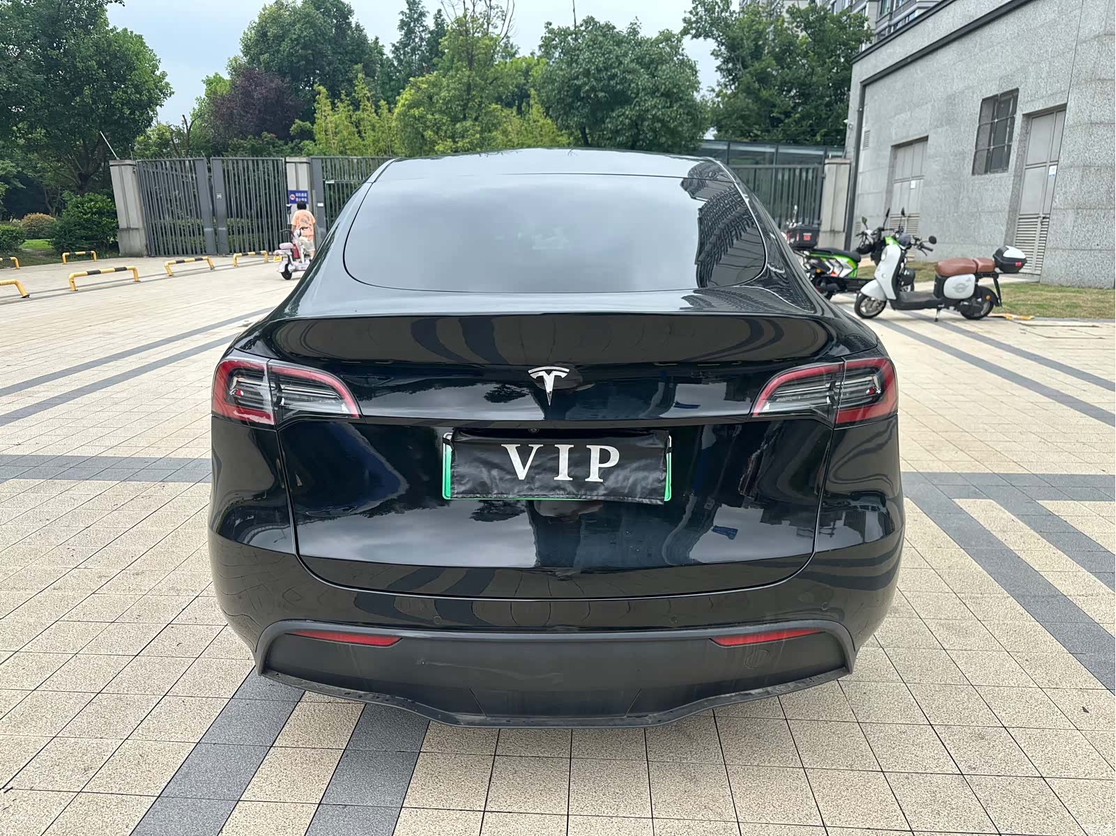 Tesla Model Y, 2022 12