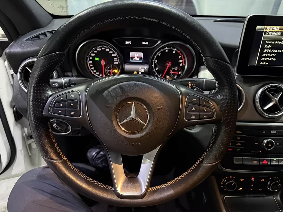Mercedes-Benz CLA