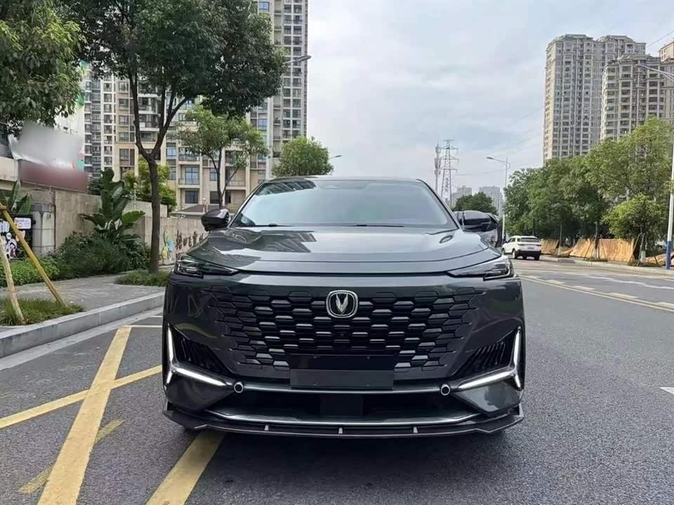Changan UNI-K Smart iDD