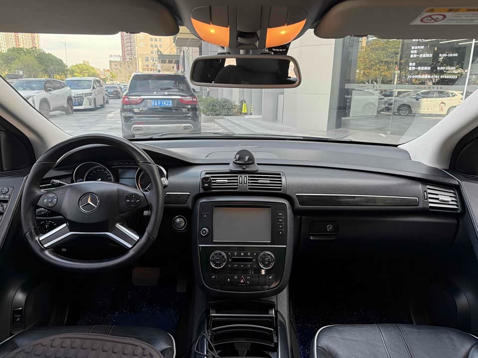 Mercedes-Benz R-class