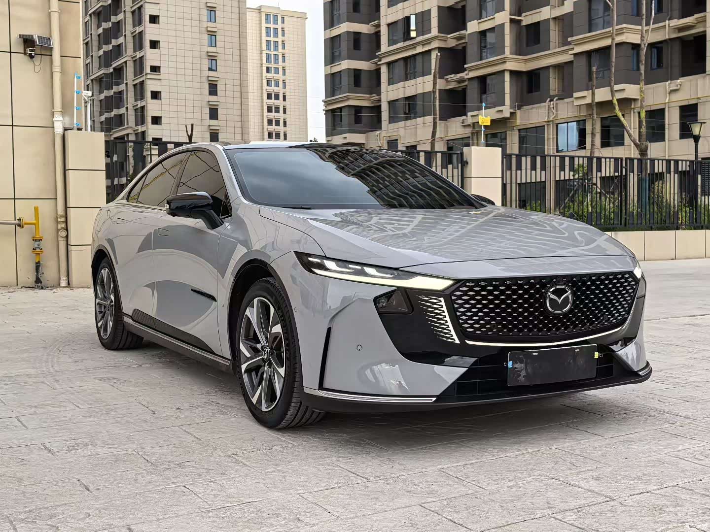Mazda EZ-6, 2024 3