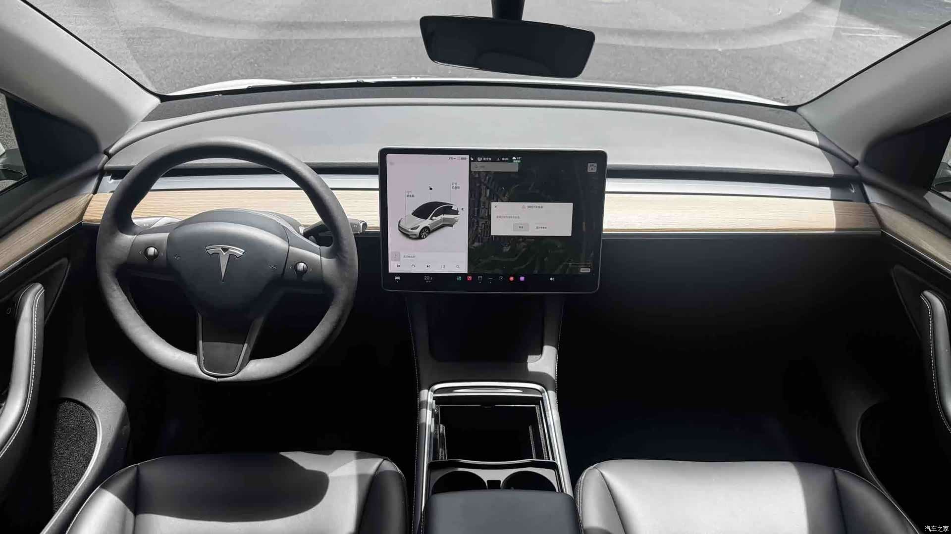 Tesla Model Y, 2021 4