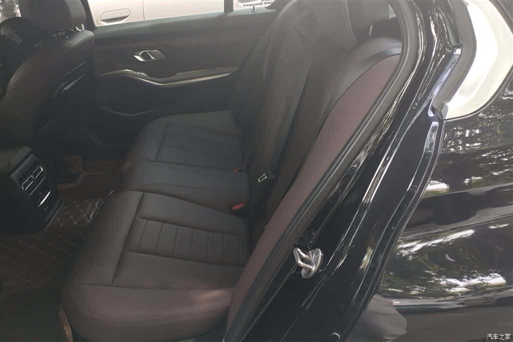 BMW 3 Series, 2021 11