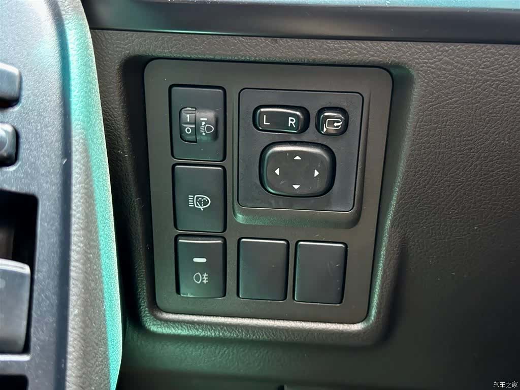 Toyota Prado, 2013 23