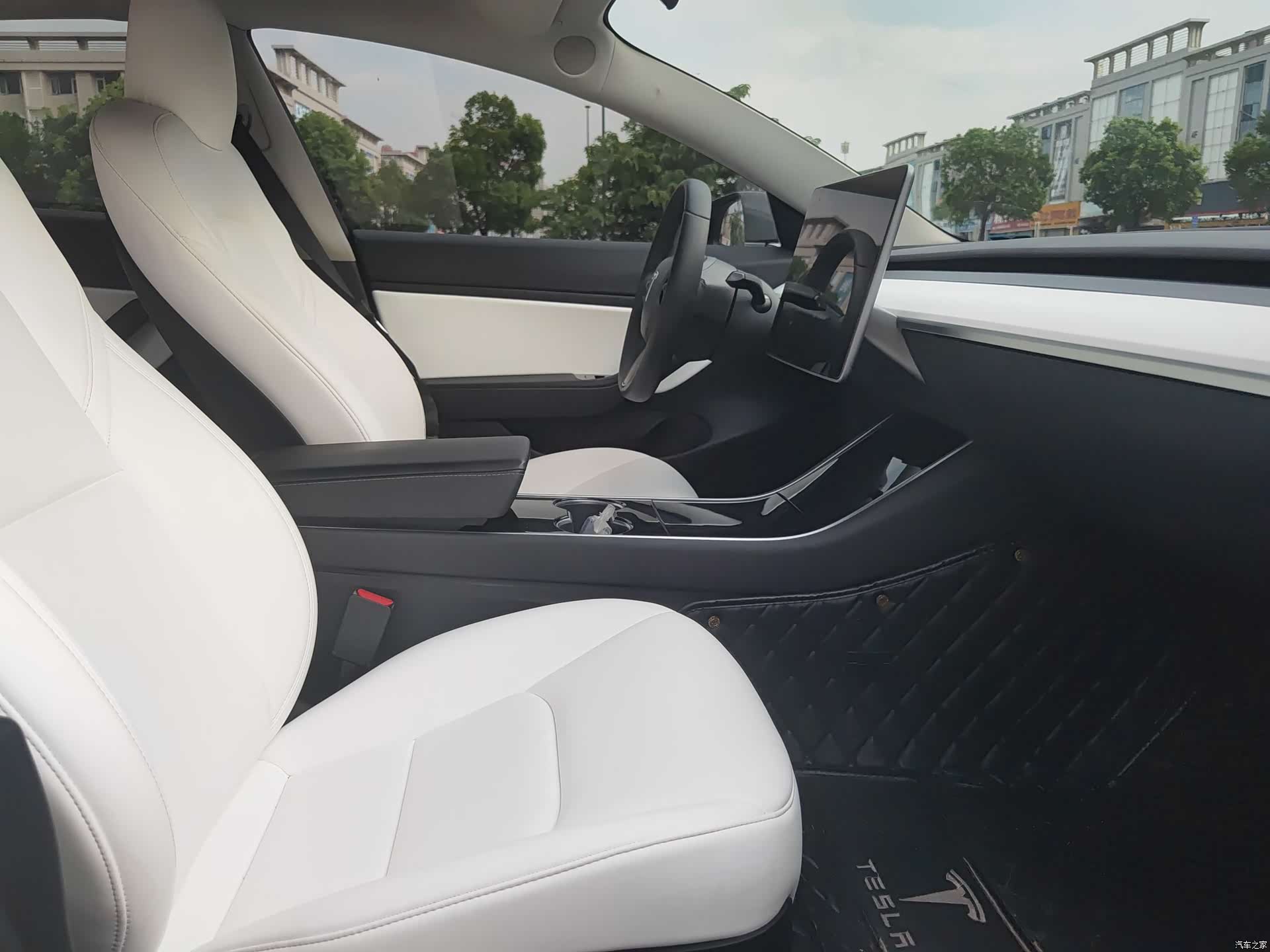 Tesla Model 3, 2020 10
