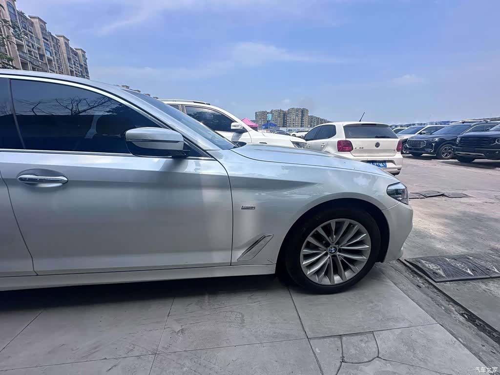 BMW 5 Series, 2018 17