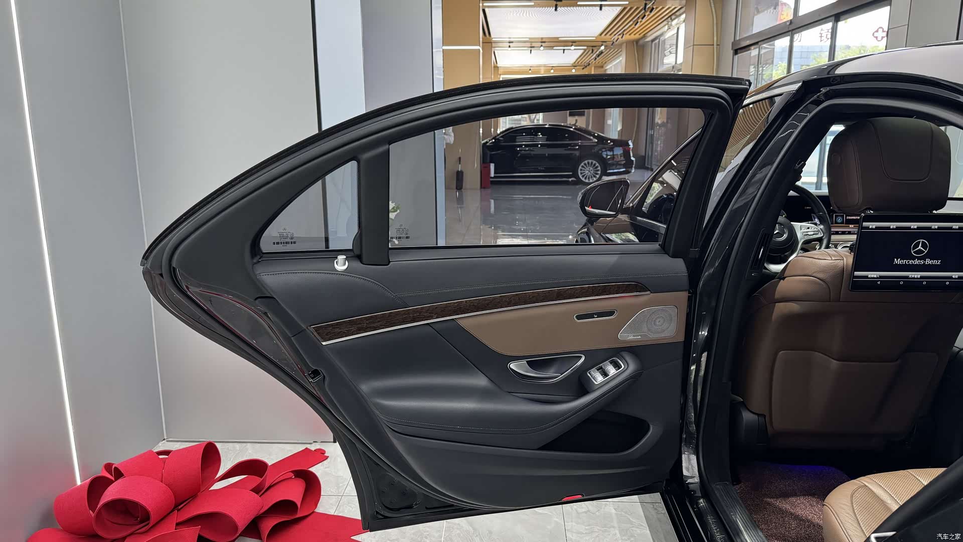 Mercedes-Benz S-Class, 2019 18