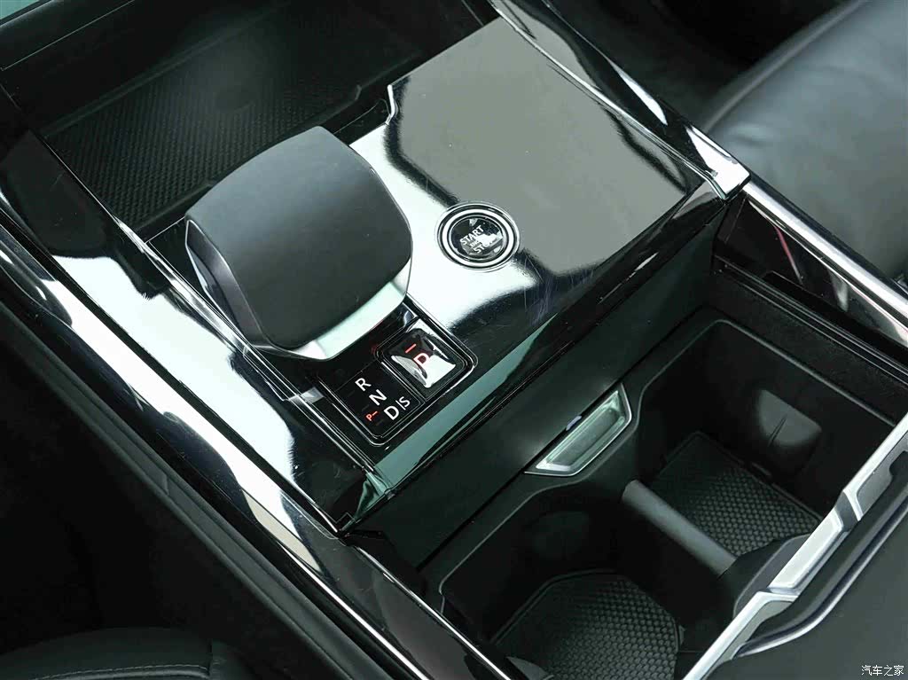 Land Rover Range Rover, 2026 10