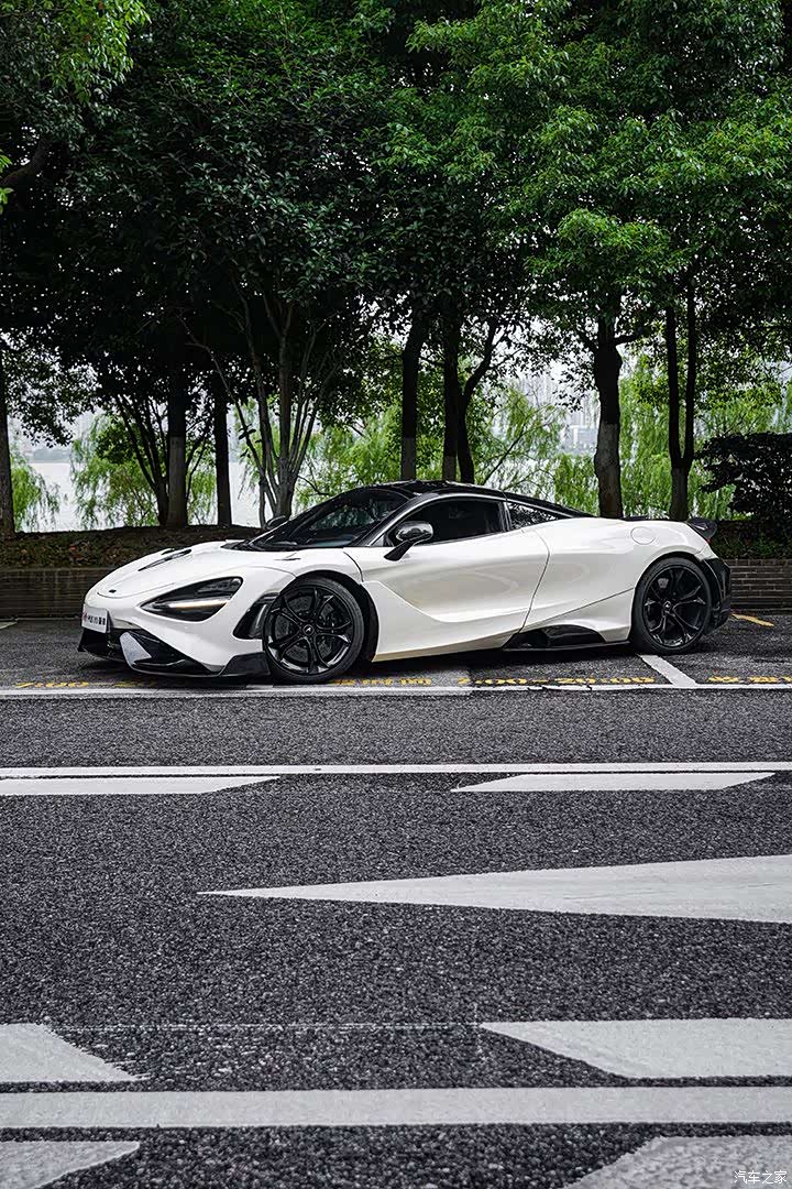 McLaren 720S, 2019 7
