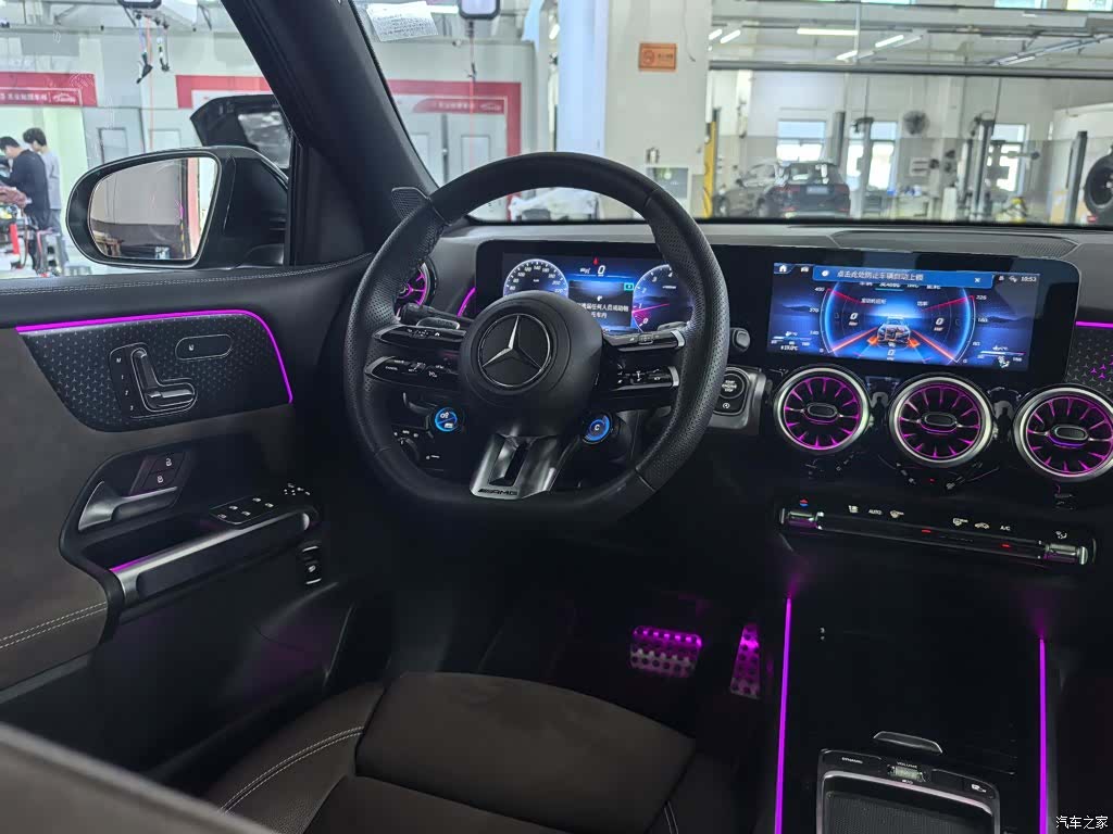 Mercedes-Benz GLB, 2025 23