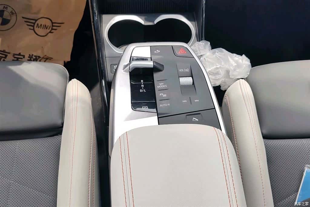 BMW X2, 2025 10
