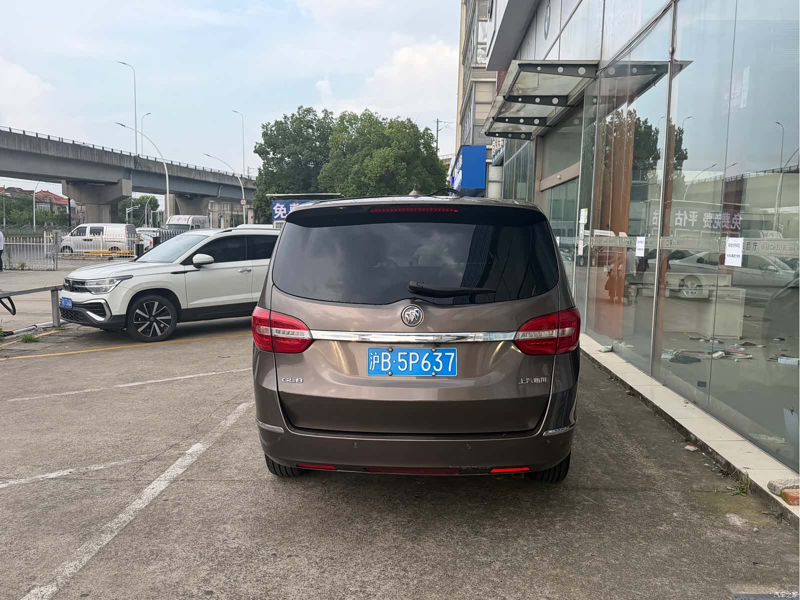 Buick GL8, 2016 4