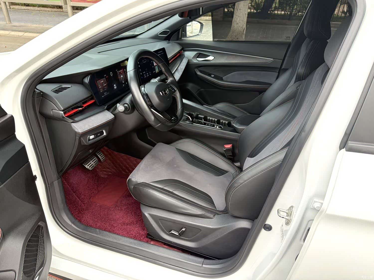 Geely Binray, 2022 6