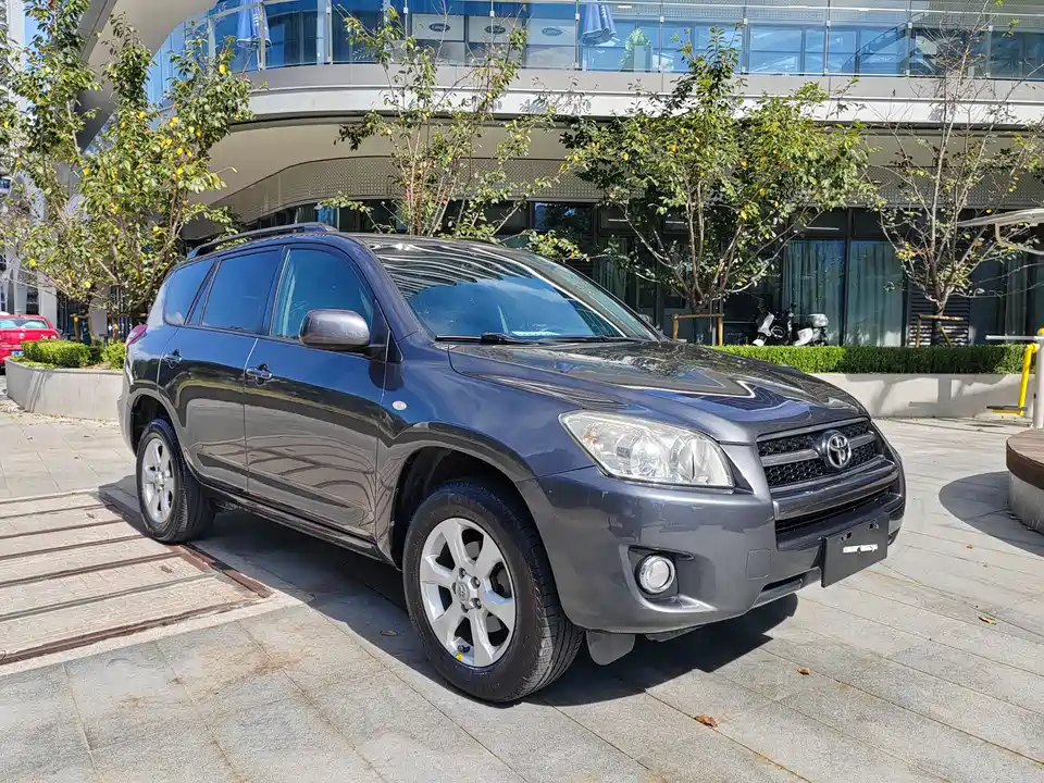 Toyota RAV4 Rongfang