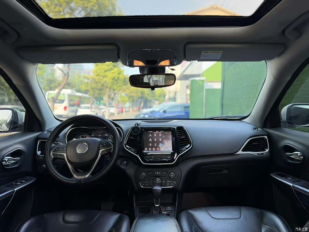Jeep Cherokee, 2019 все фото