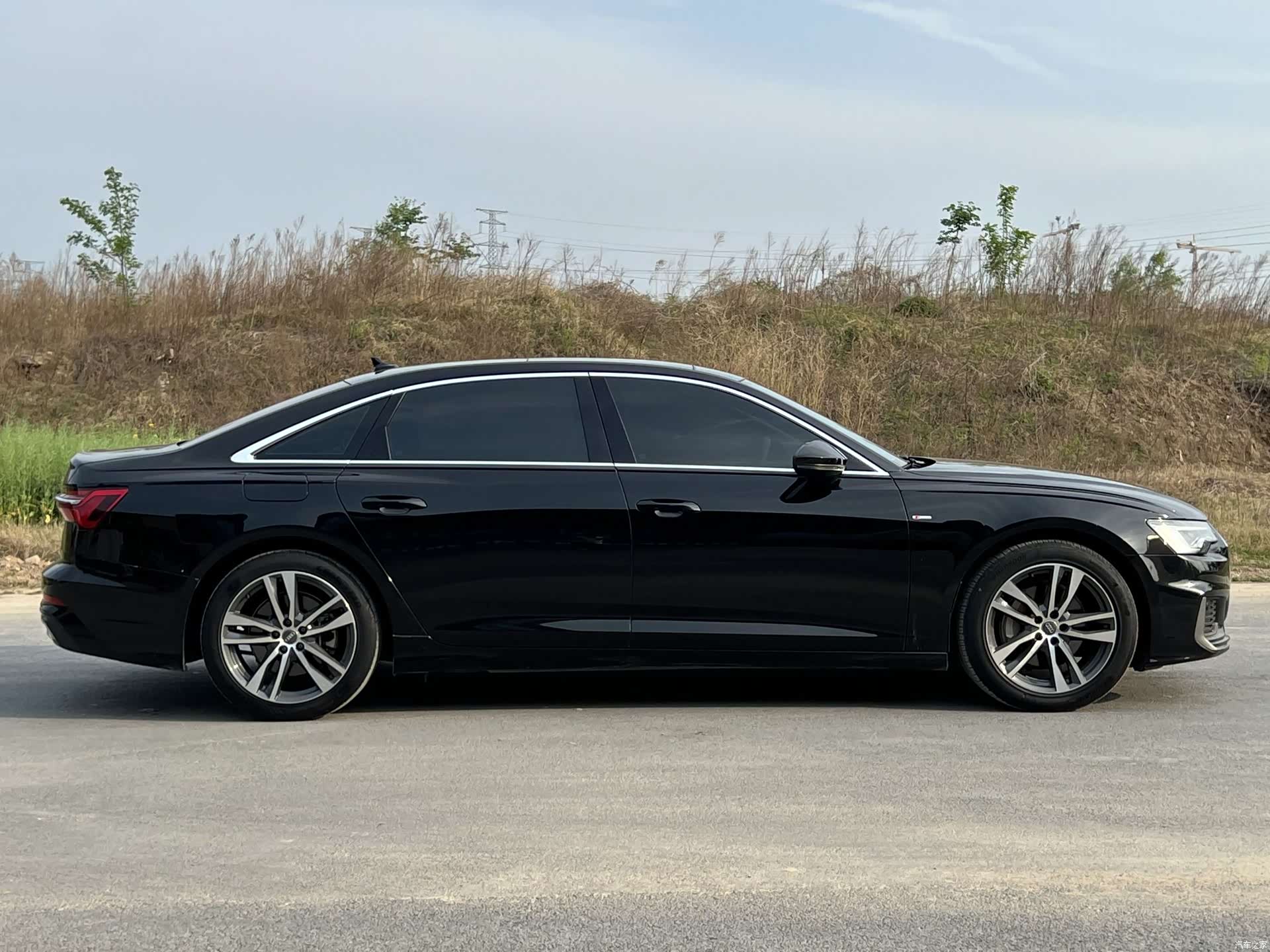 Audi A6L, 2021 все фото