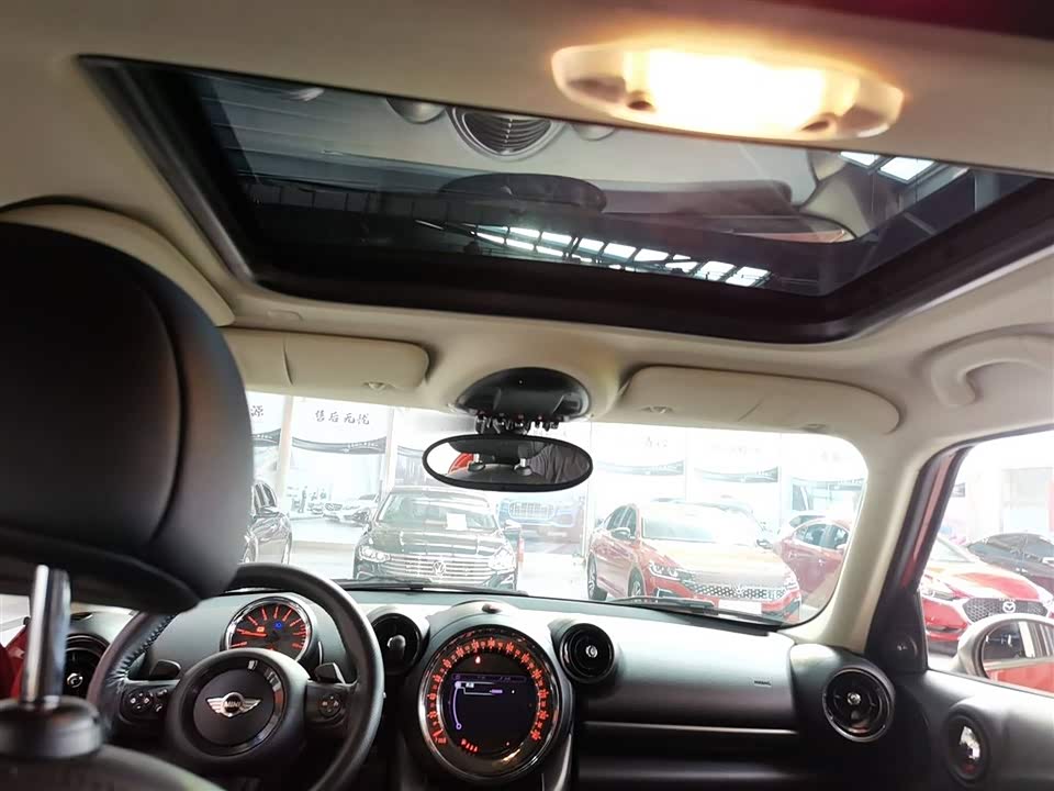MINI COUNTRYMAN