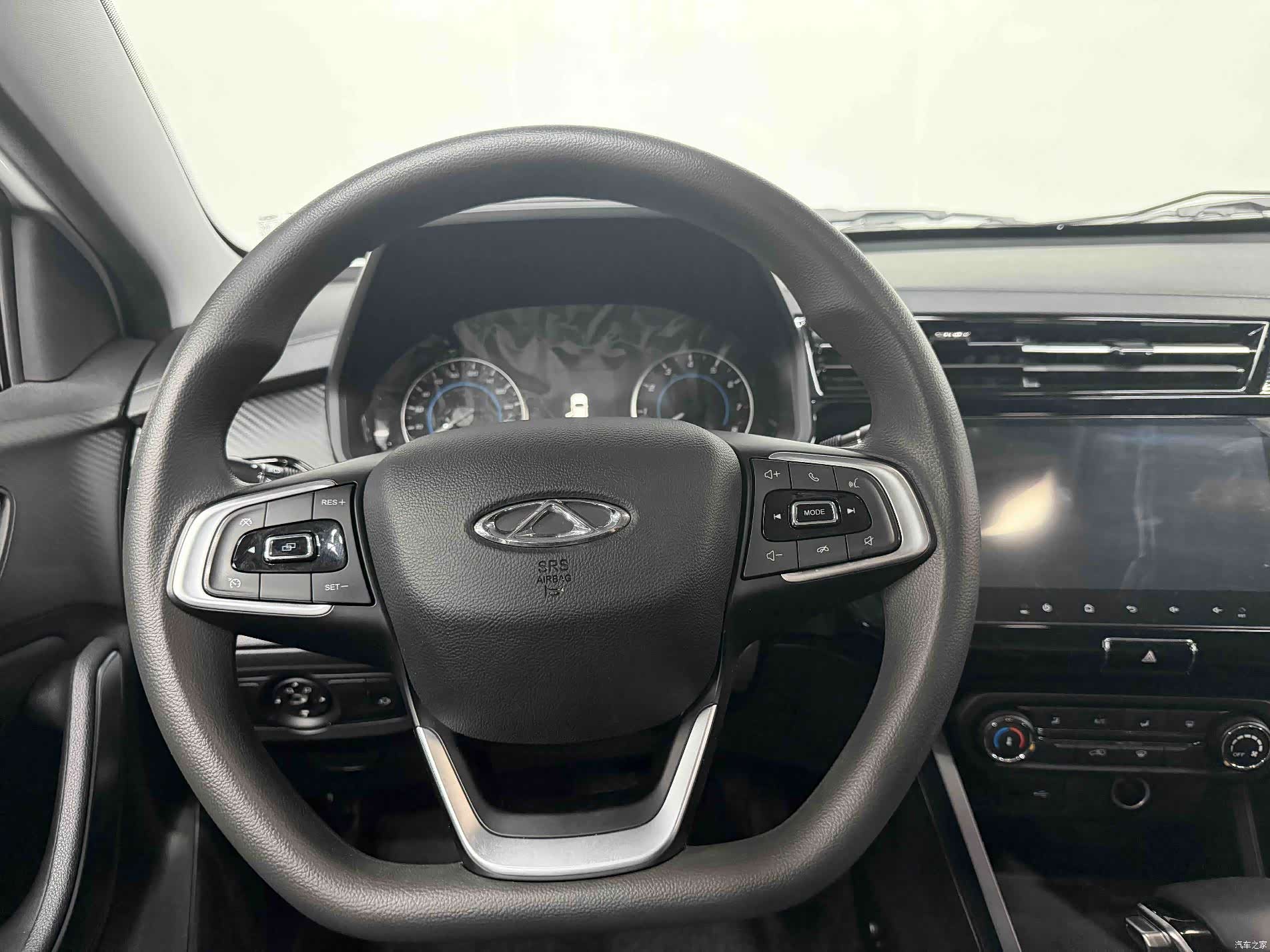 Chery 3x, 2025 8
