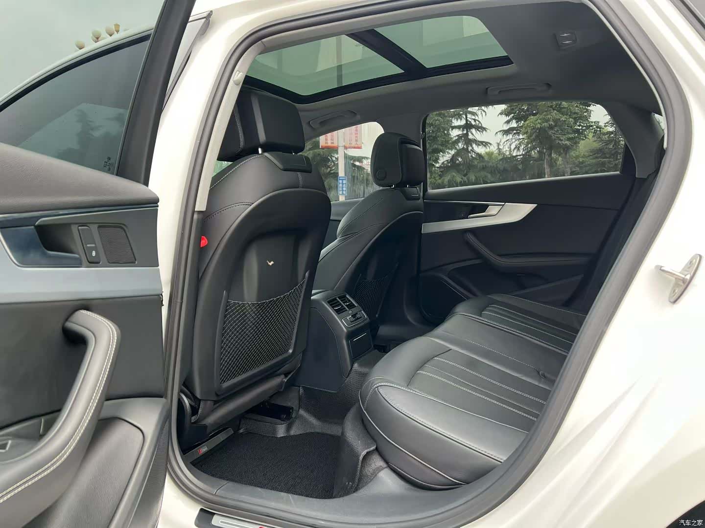 Audi A4L, 2022 4