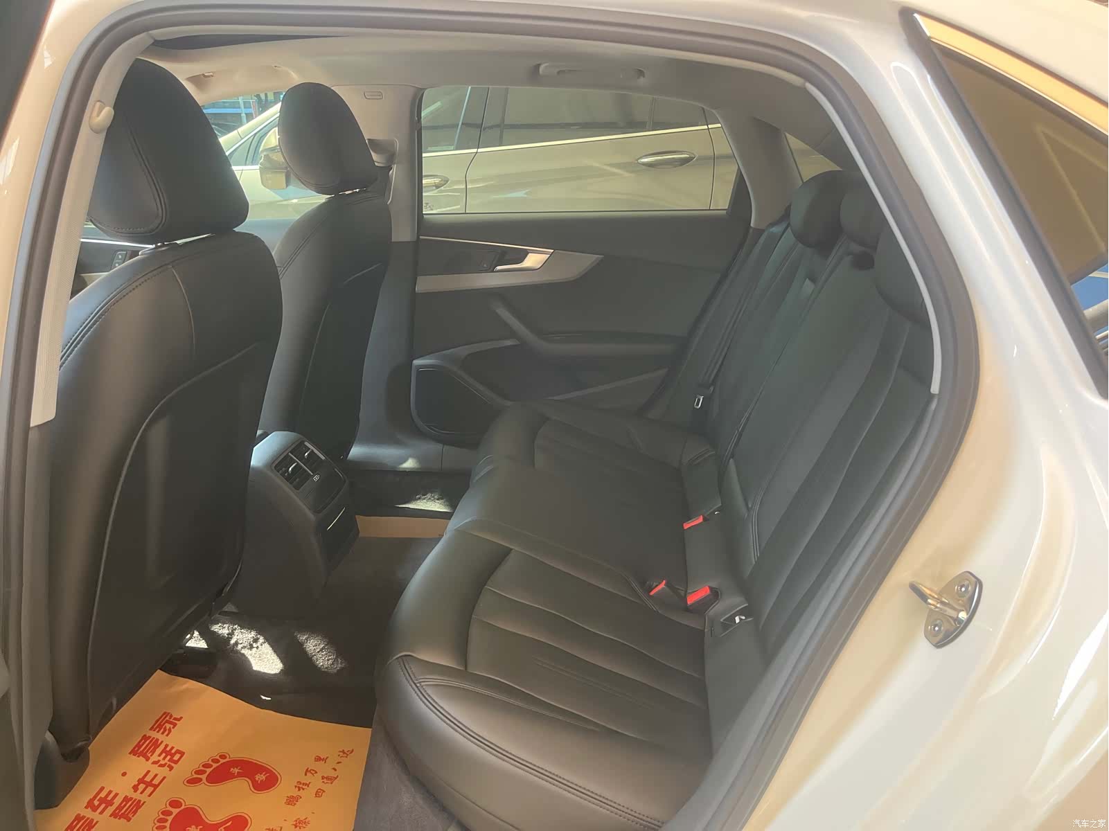 Audi A4L, 2018 4
