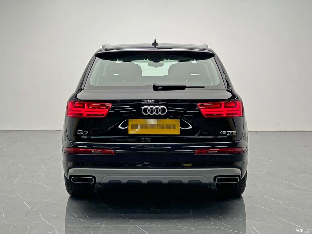 Audi Q7, 2020 все фото