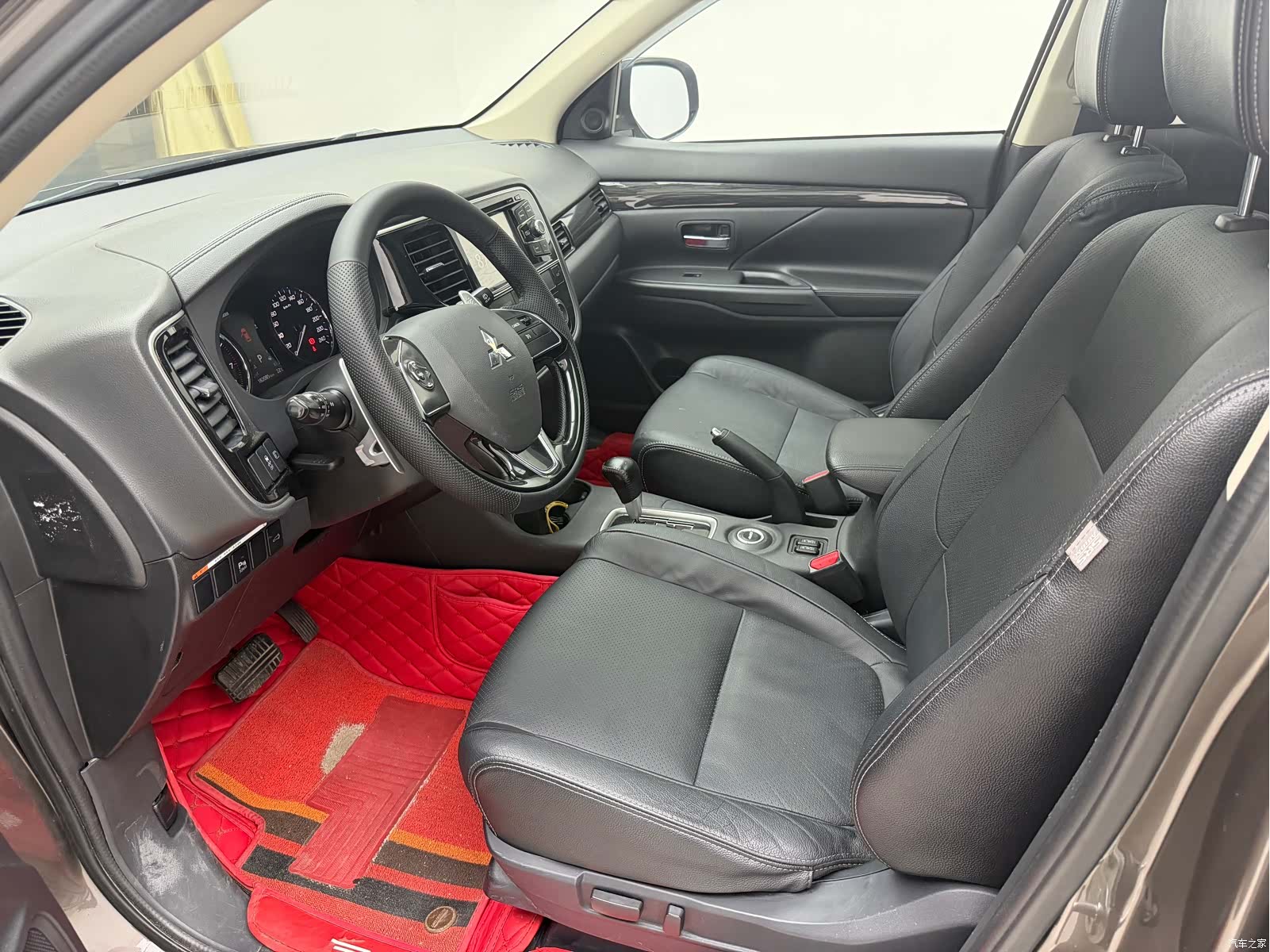 Mitsubishi Outlander, 2016 8
